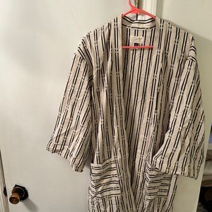 One size fits most kimono